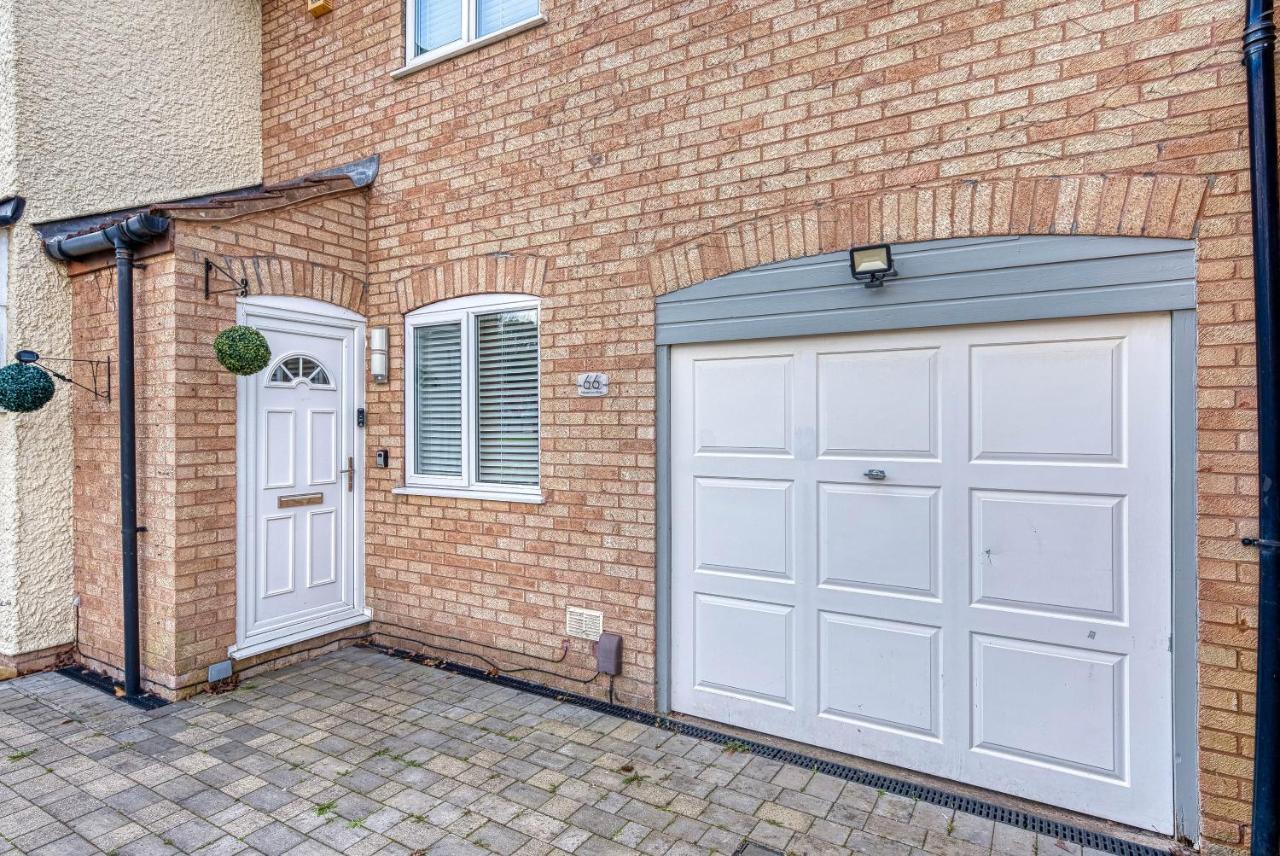 Capri 13 Sa - Contemporary 2 Bedroom House In Loughborough With Free Parking, Close To Loughborough University & M1 Motorway Exterior photo