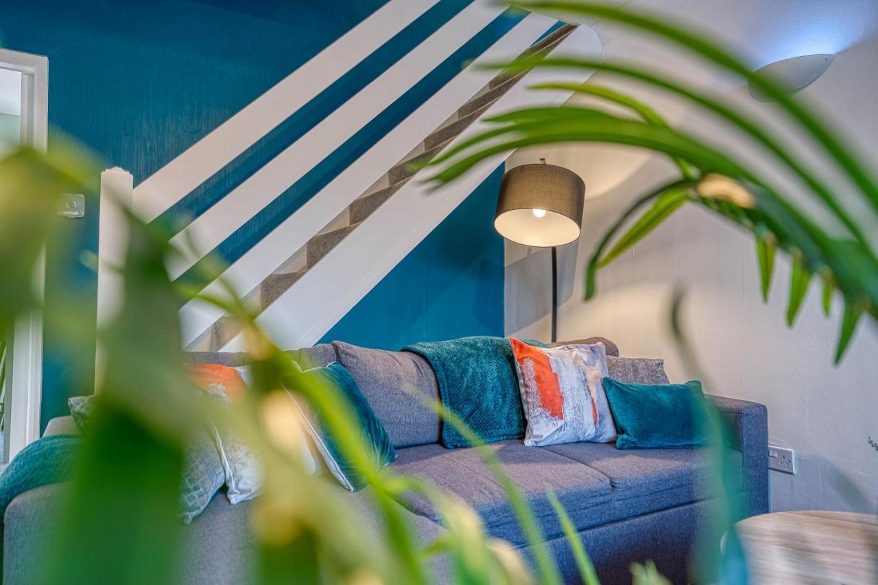 Capri 13 Sa - Contemporary 2 Bedroom House In Loughborough With Free Parking, Close To Loughborough University & M1 Motorway Exterior photo